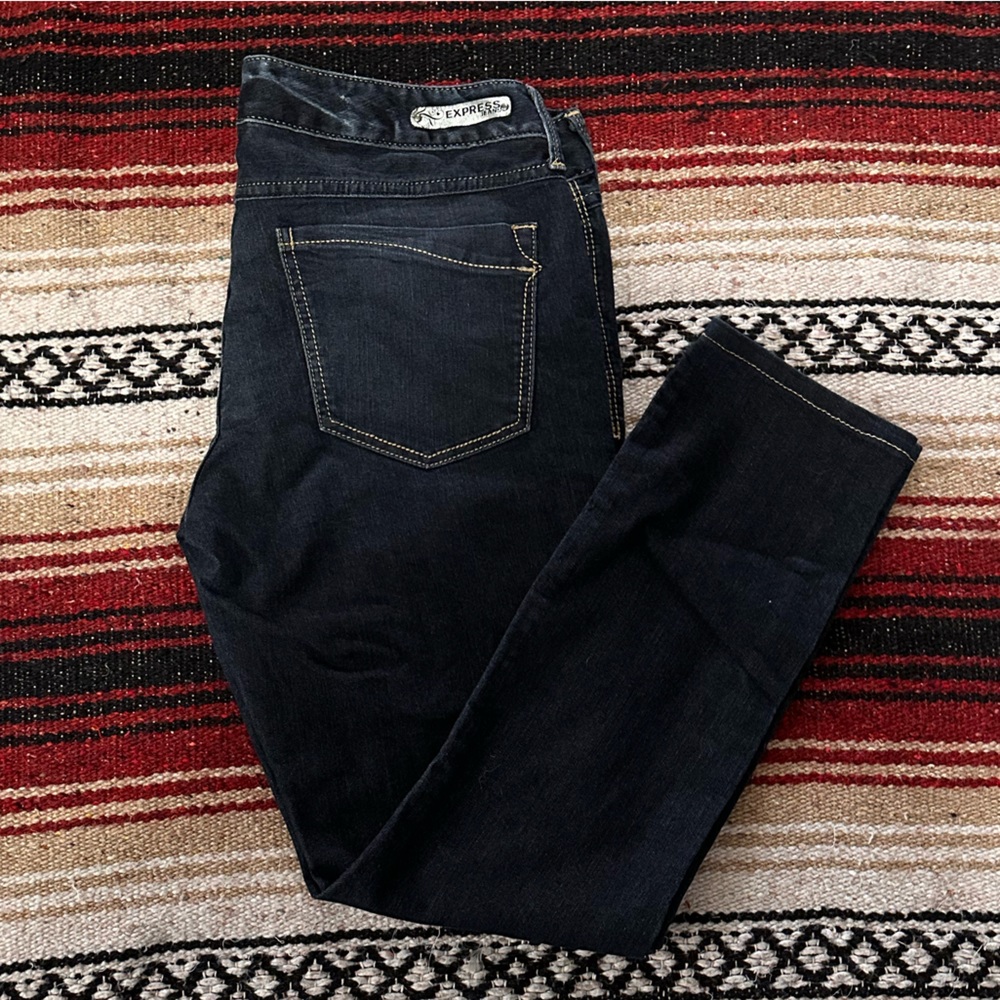 Dark wash skinnies